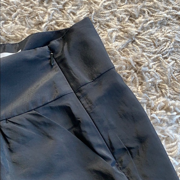 BCBG dress shorts - flowy with pockets! As 6! - Picture 4 of 6